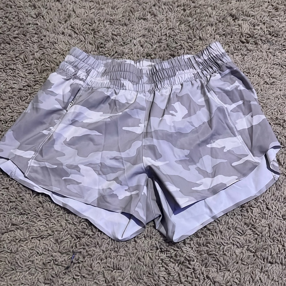 Athleta camo shorts
